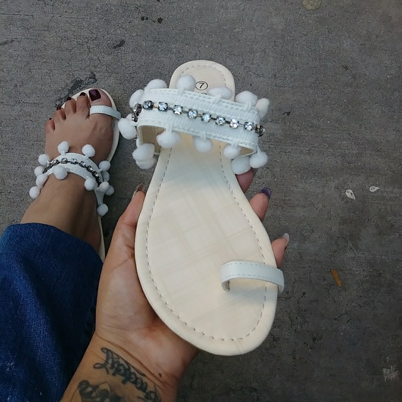 diamond toe ring sandals